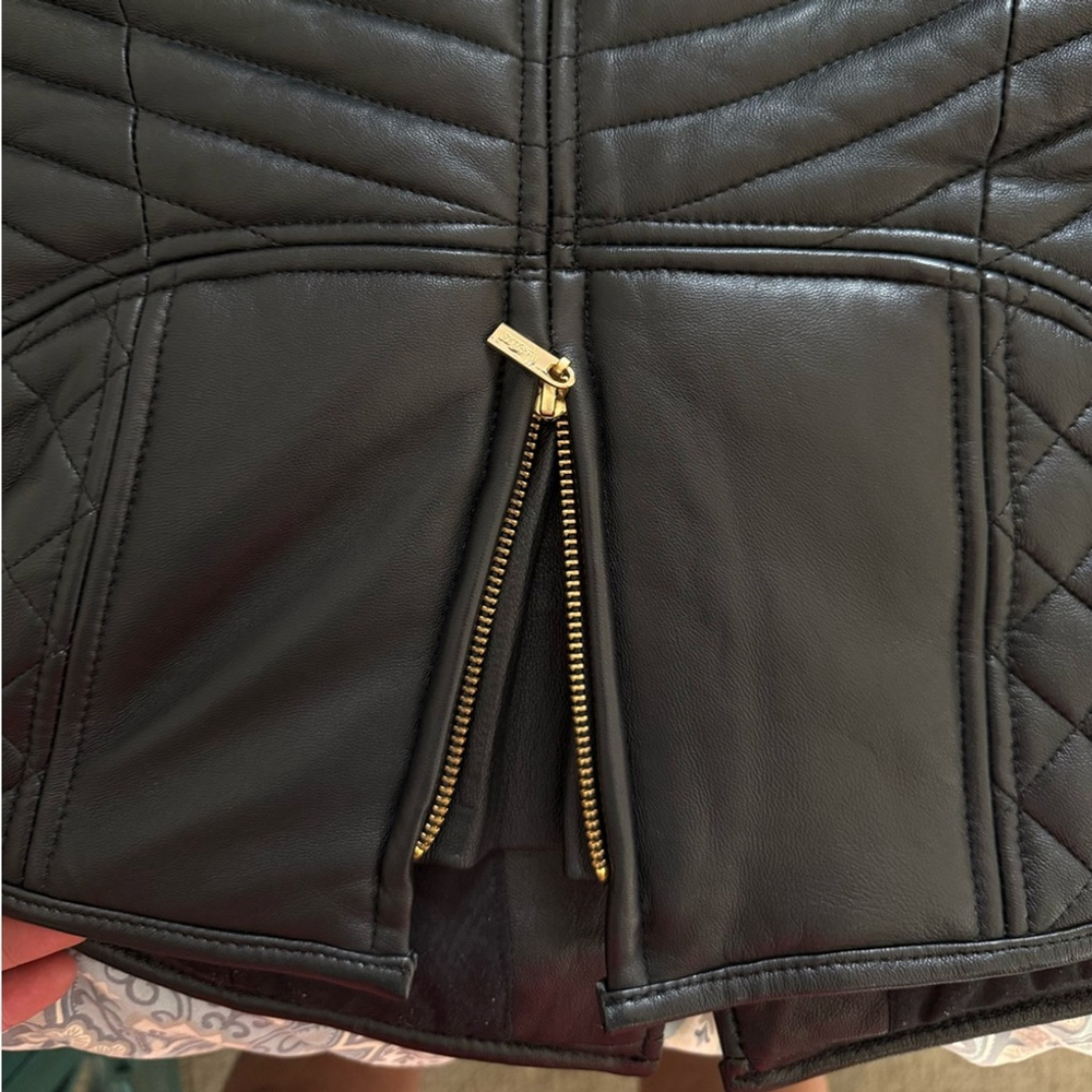Guess by Marciano Black Leather Moto Vest Size Extra Small XS - Picture 9 of 13